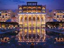 Отели Абу-Даби отличились наибольшим падениям дохода